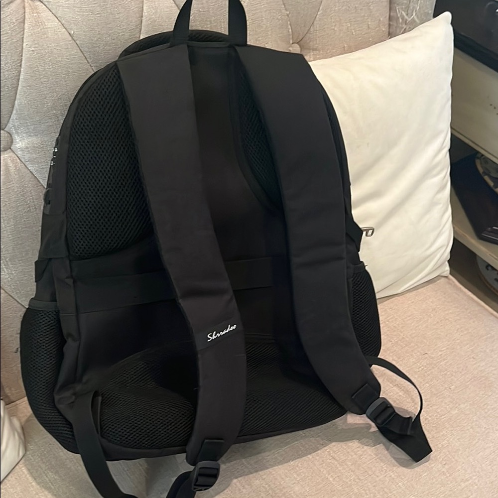 Stylish Black Backpack Euc Has Everything! - image 4